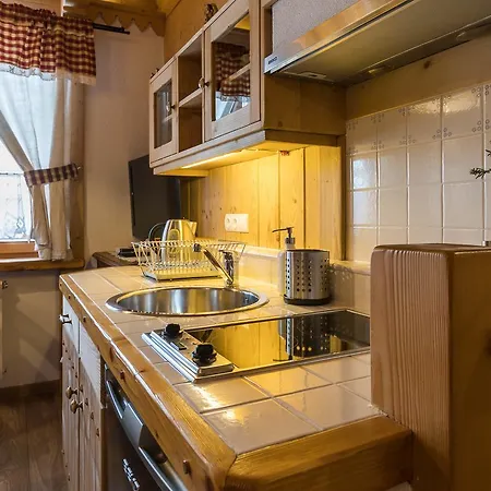 Bambi Cottage-2