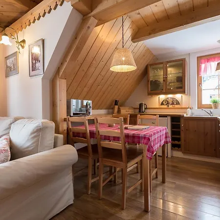 Bambi Cottage-2